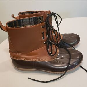 Cape Robbin Duck Boots